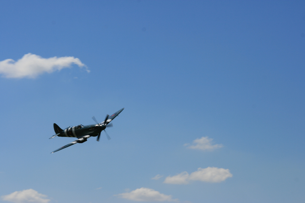 Spitfire Mk XIX PS890 F-AZJS