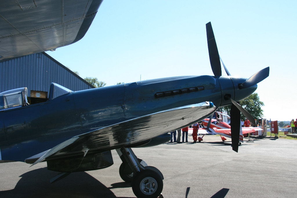 Spitfire Mk XIX PS890 F-AZJS