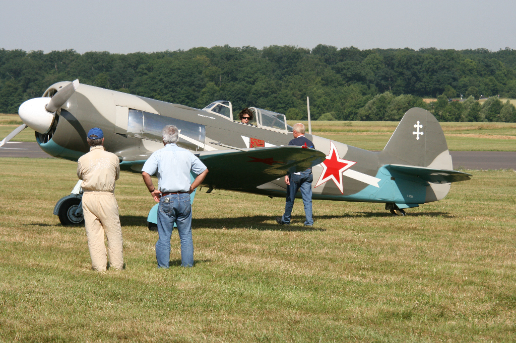 Let C-11 / YAK-11 F-AZNN