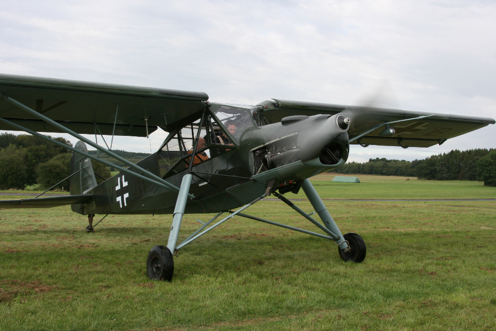 Fieseler Storch Fi156 D-EVDB von Dirk Bende