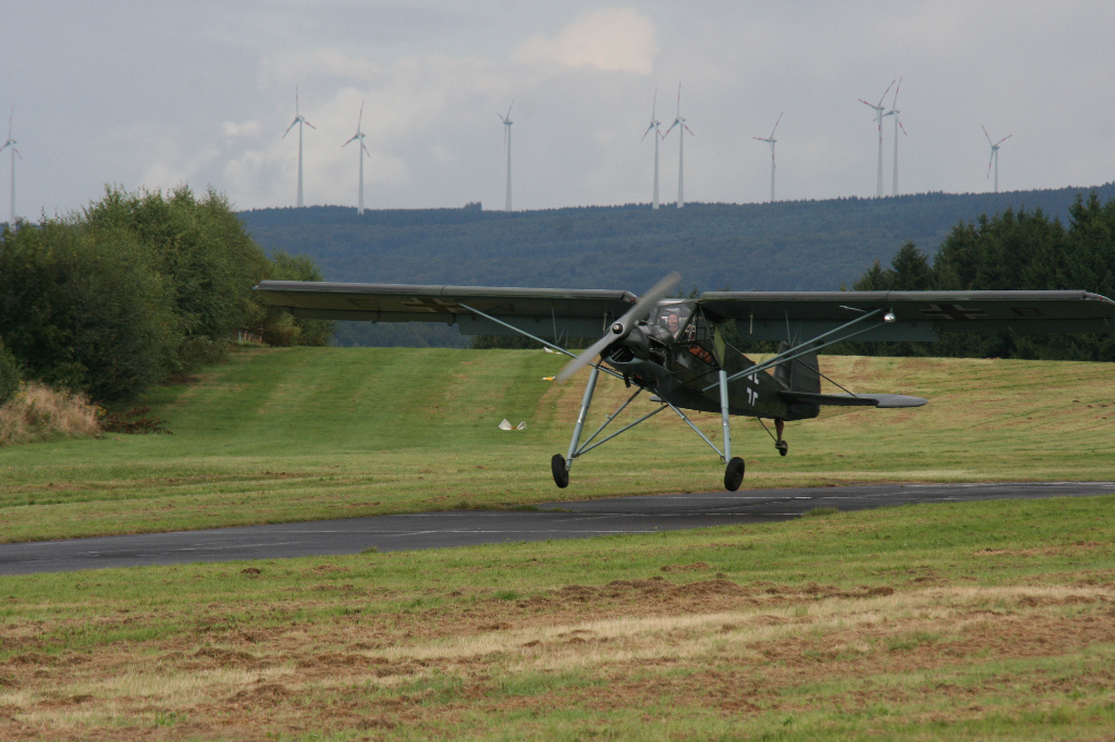 Fieseler Storch Fi156 D-EVDB von Dirk Bende