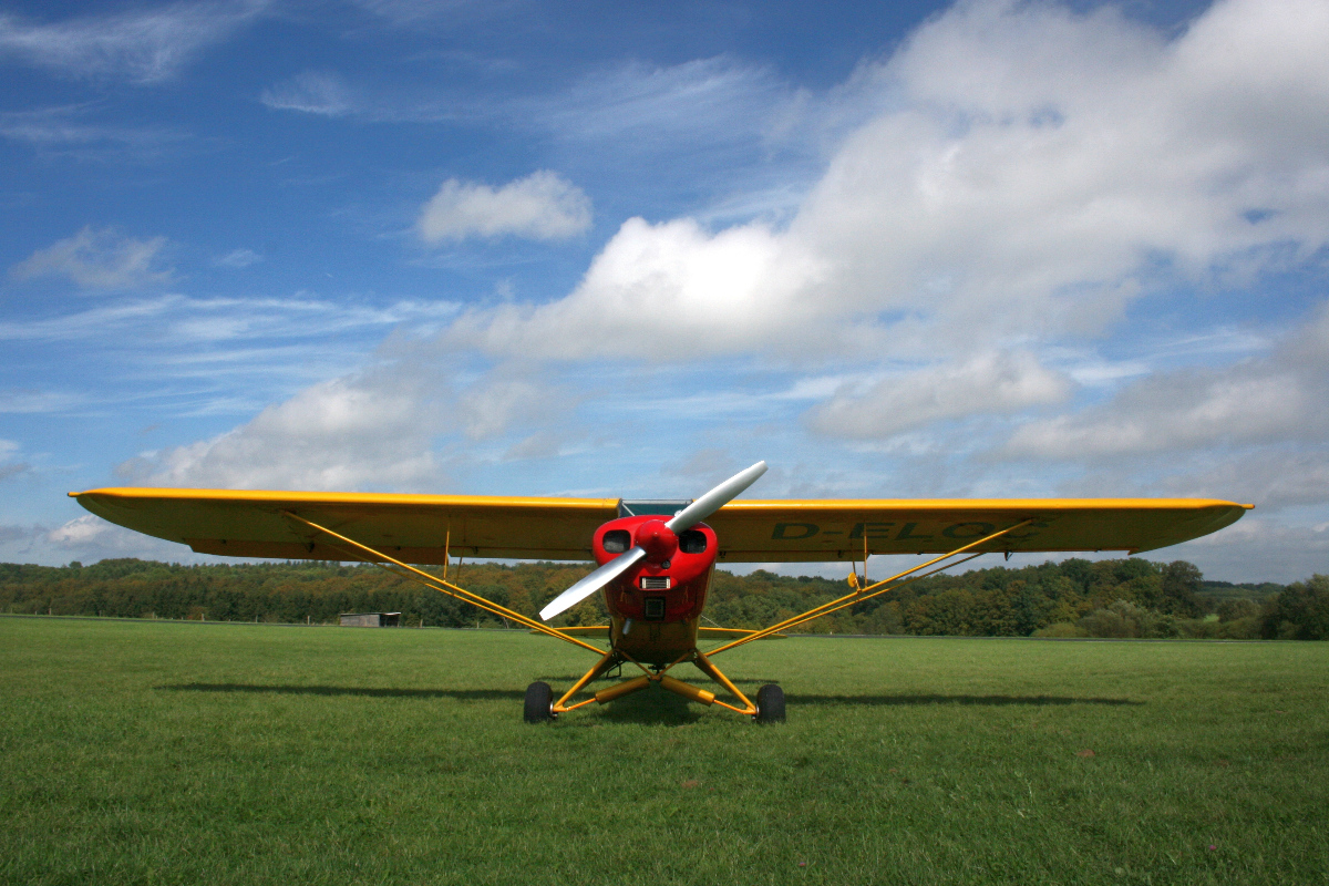 Piper PA-18-150 D-ELOC