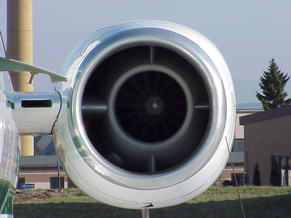 GE CF 700-2D-2