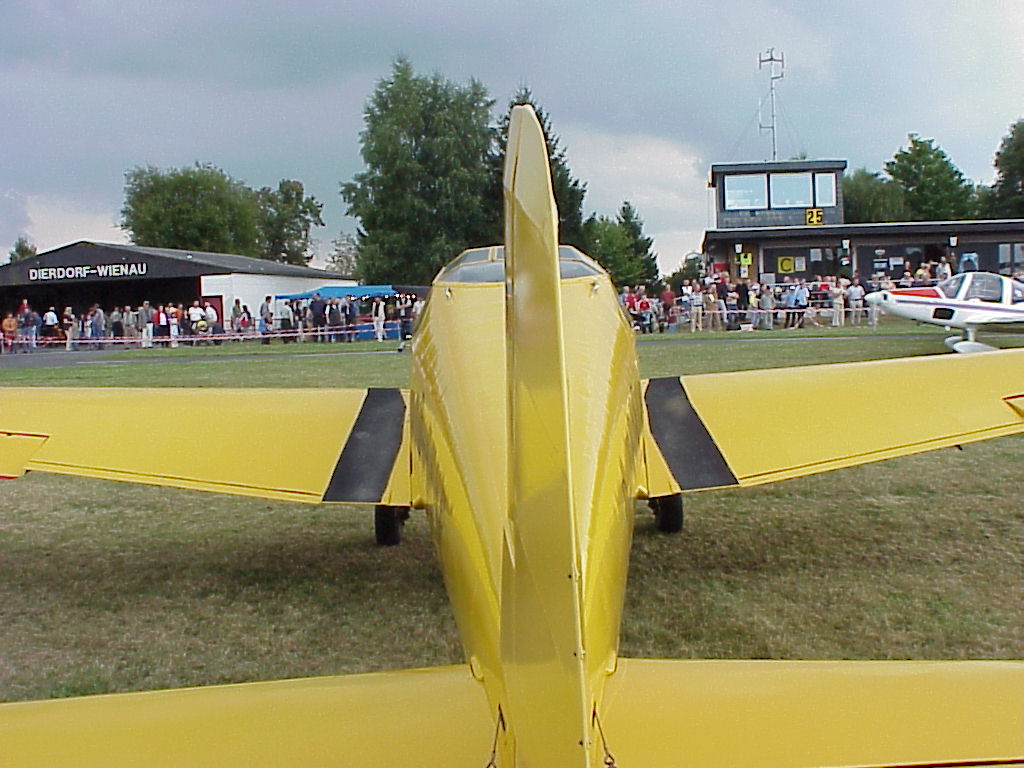 B�cker Bue 181 Bestmann D-EEXE und D-EGBA=2 von 5 noch in Europa fliegenden Maschinen