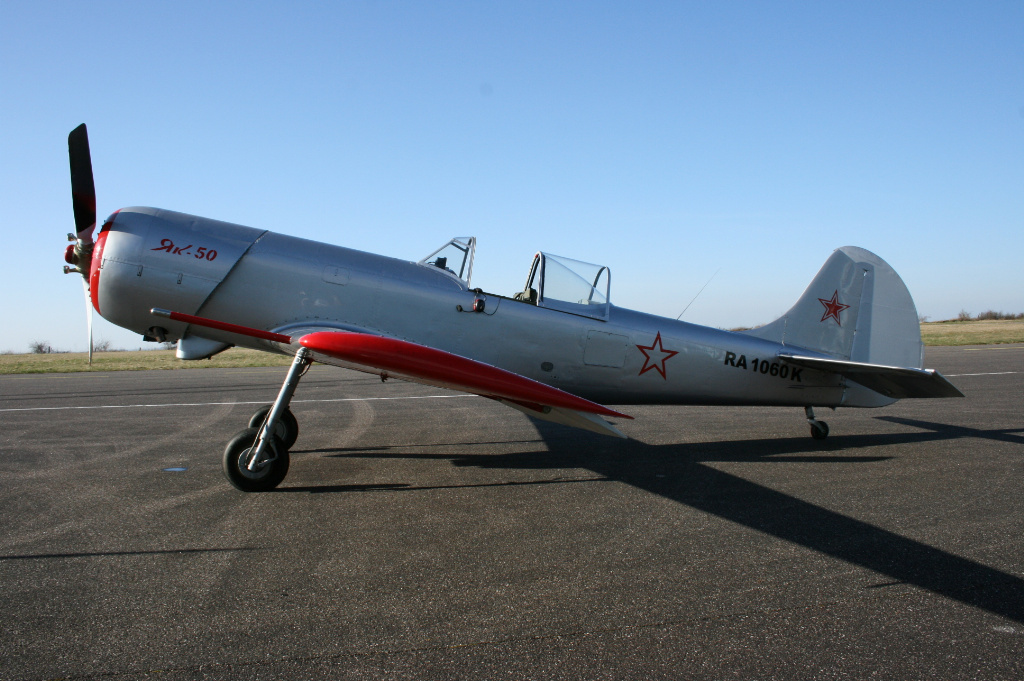 Yak-50 - hier klicken !
