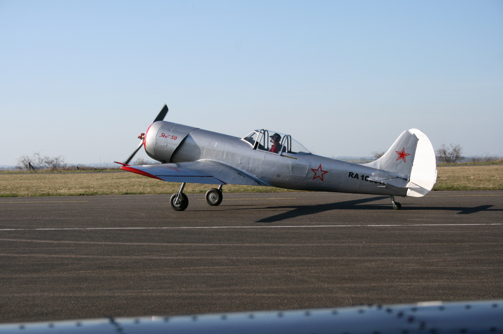 Yak-520- hier klicken !