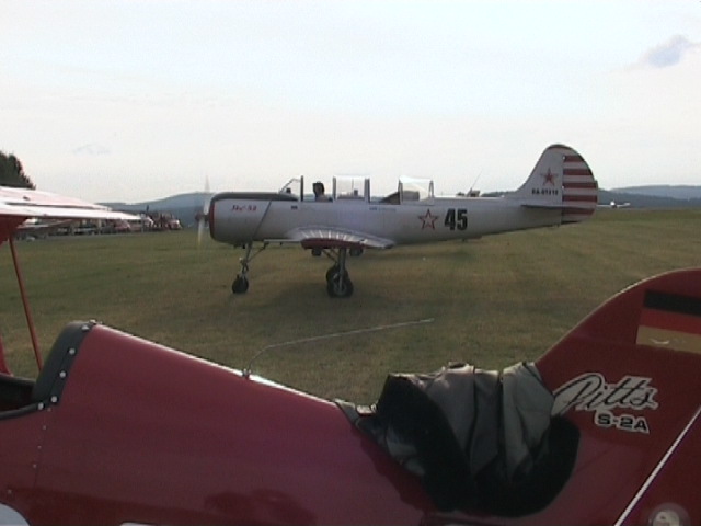 Yak-52