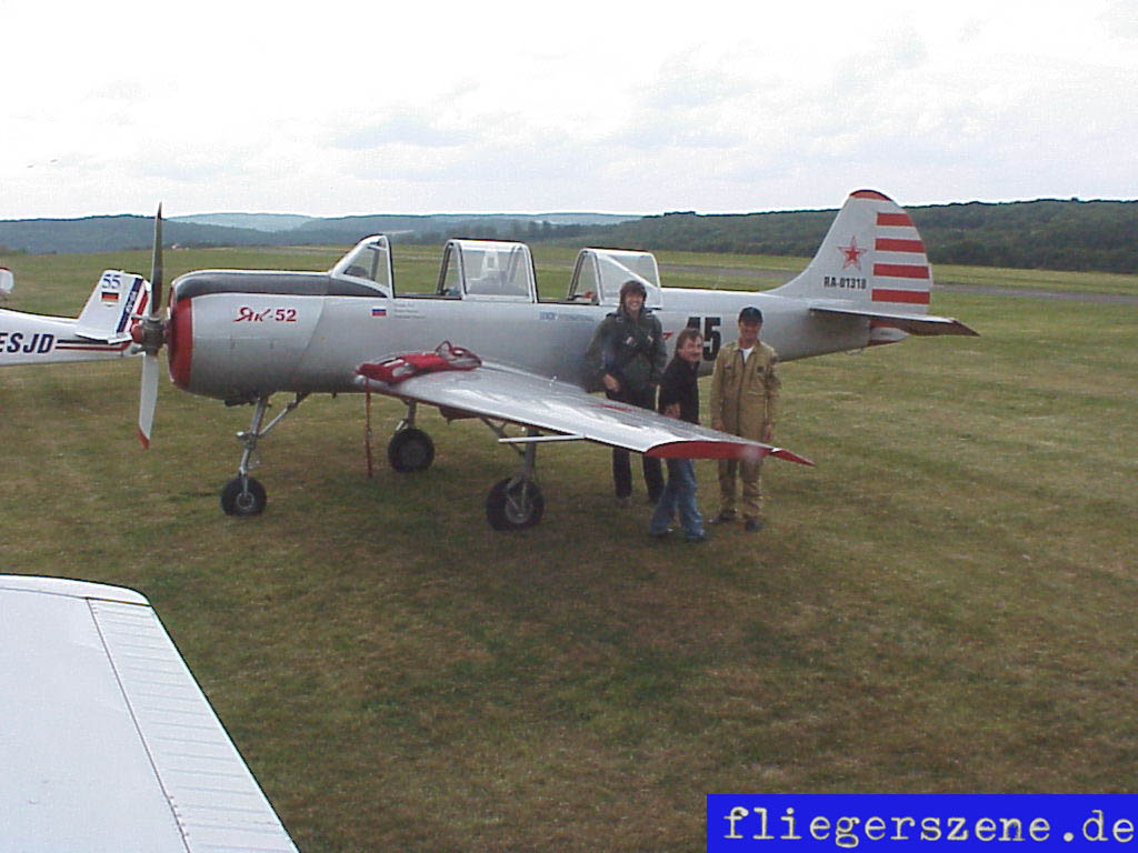 Yak-52