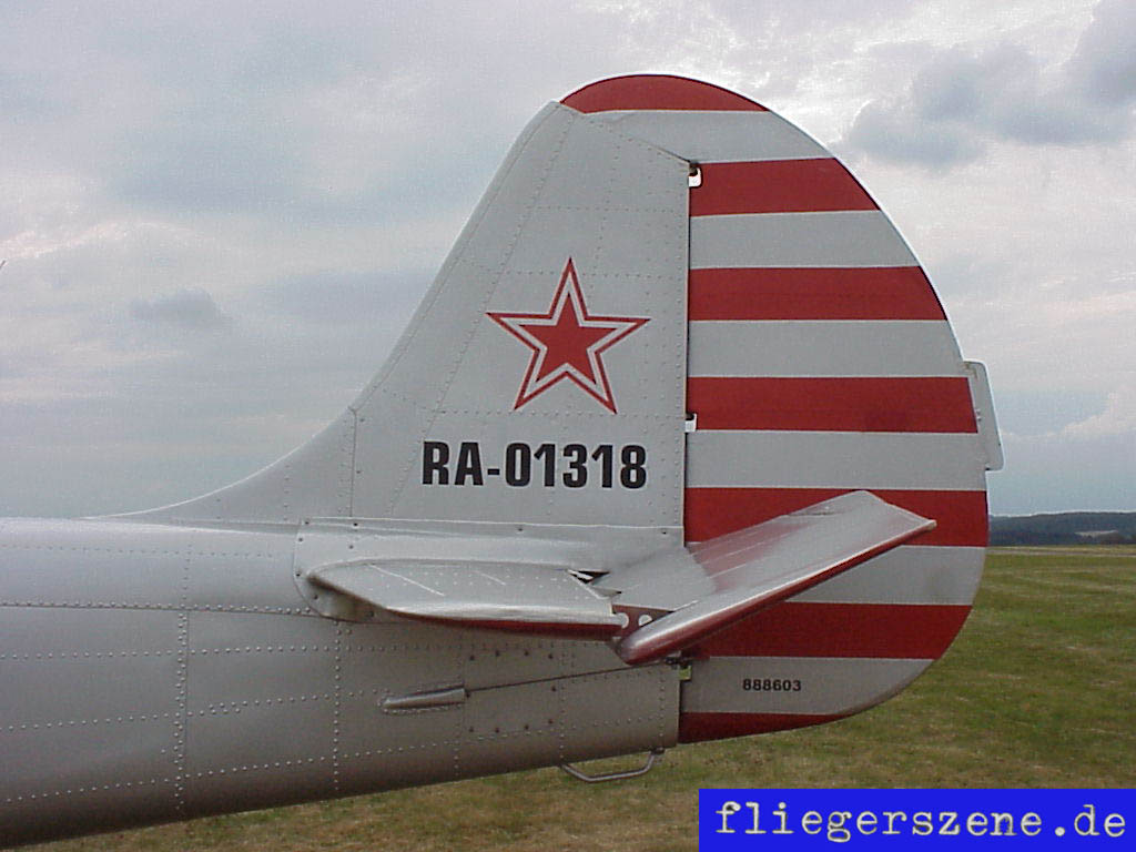 Yak-52