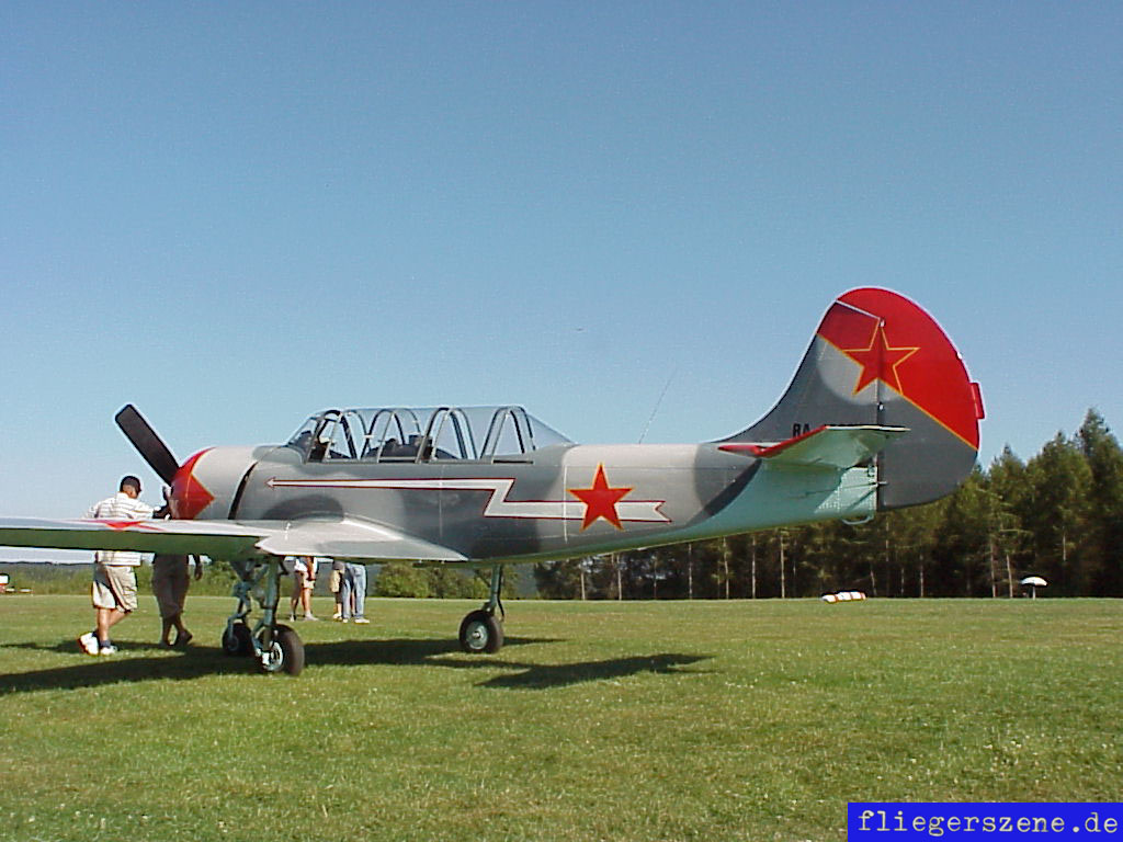 Yakovlev Yak-52